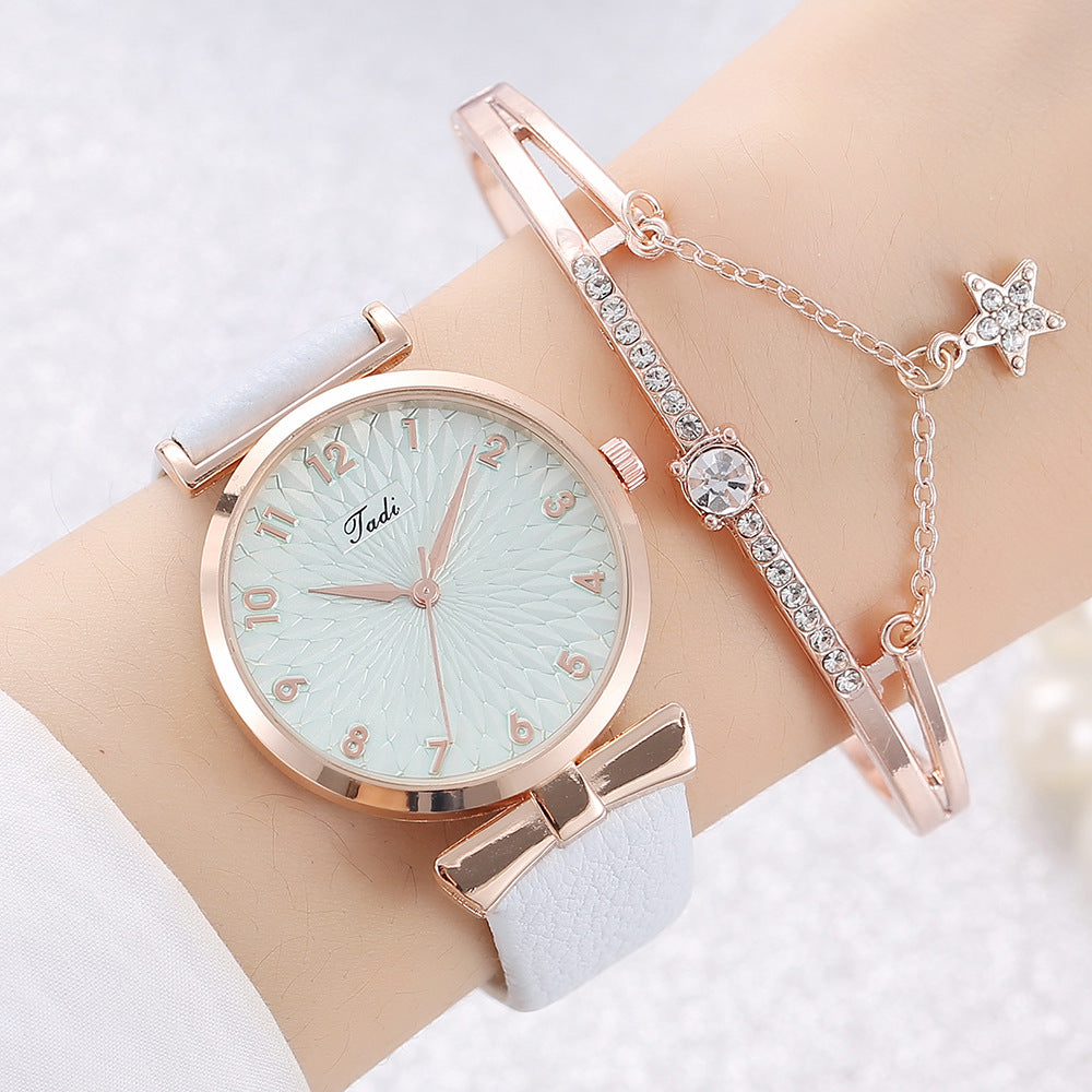 Watch Female Student New Watch Set Fashion Literal Drainage Product Bracelet Set Watch