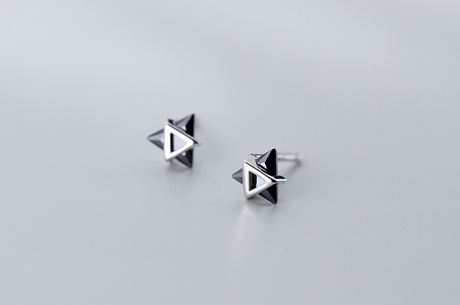 S925 Silver Earrings Female Japanese Style Diamond-studded Triangle Personality Cute Geometric Ear Jewelry