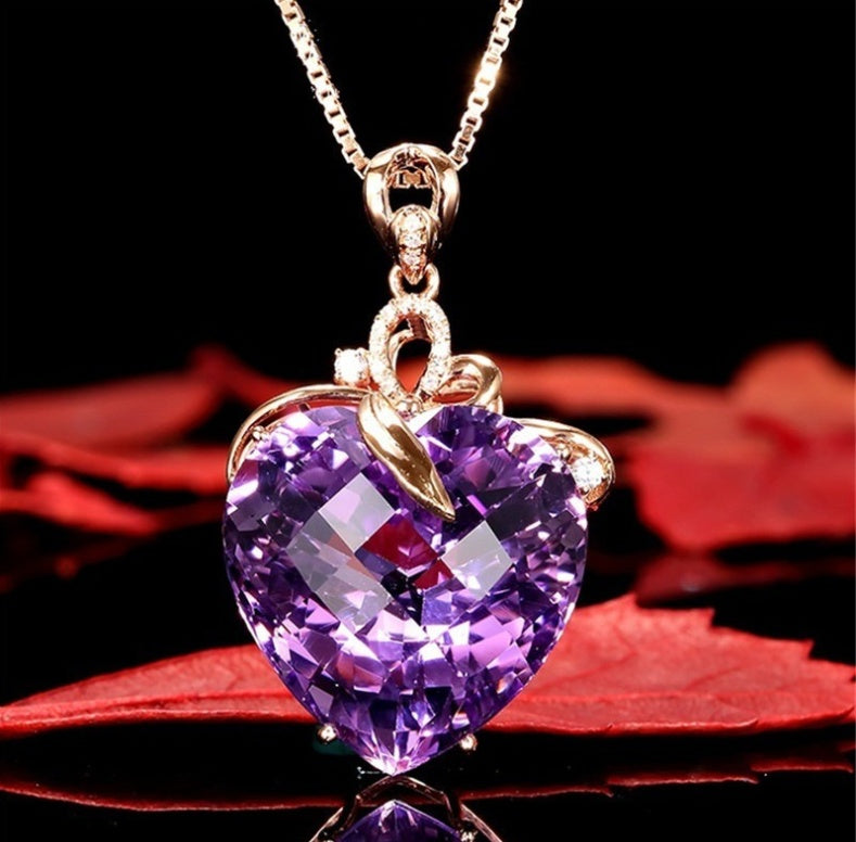 Heart-shaped amethyst pendant