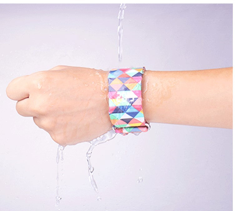 Fashion creative smart tear-resistant waterproof paper watch