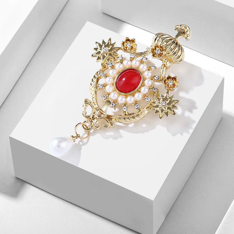 Baroque Retro Fashion All-match Crown Brooch