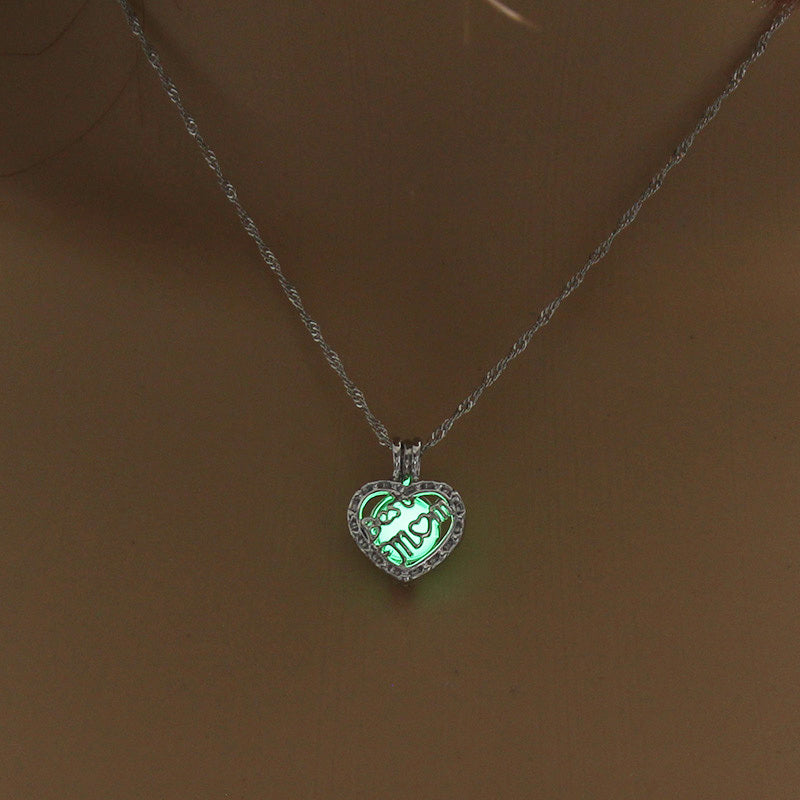 Best Mom glow-in-the-dark diy necklace