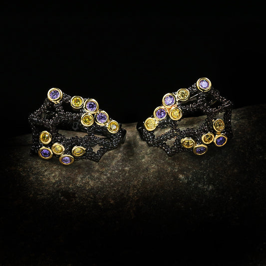 Hollow Rhombus Diamond-studded Flower Earrings