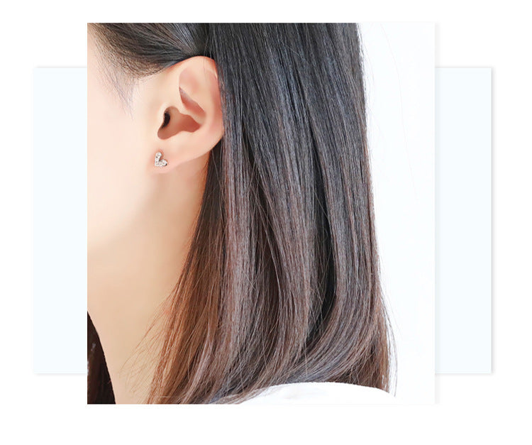 Silver Love ear nail