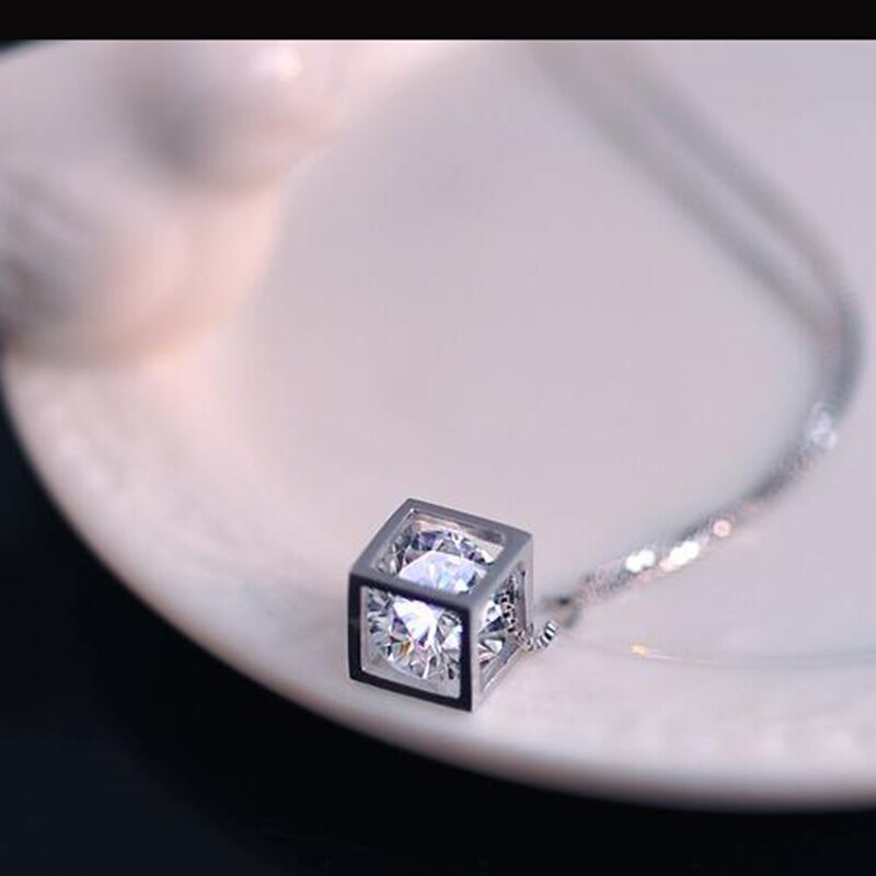 Crystal zircon cube clavicular chain woman