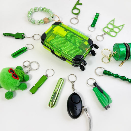 16PCS Green Keychain Set Fixed Suit