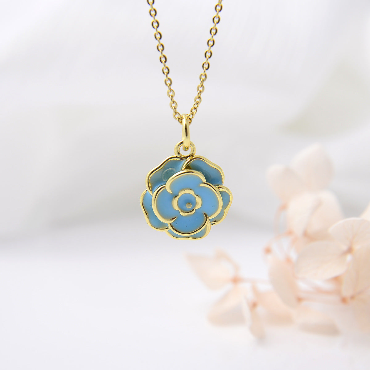 Women's Fashion Copper-plated Gold-color Rose Drop Oil Pendant Necklace