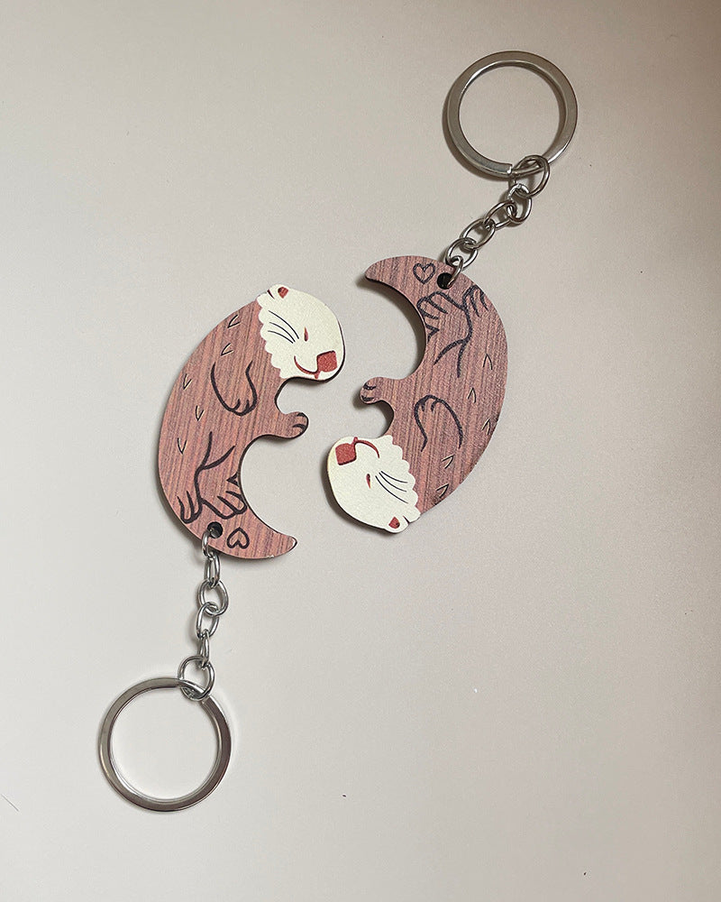 Creative Simulation Wooden Couple Otter Keychain