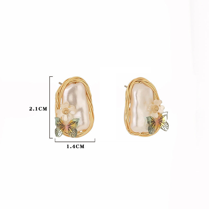 The New French Hand-wound Temperament Retro Exquisite Earrings