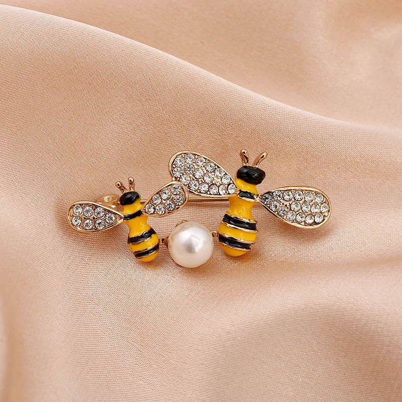 Cartoon Cute Bee Zircon Diamond Pearl Brooch