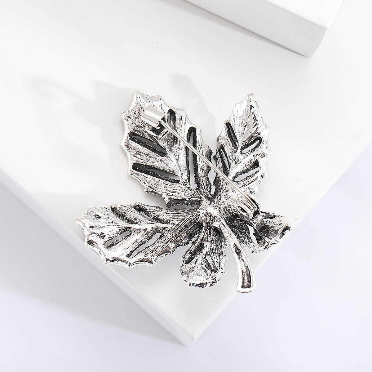 Women's Alloy Plant Diamond Maple Brooch