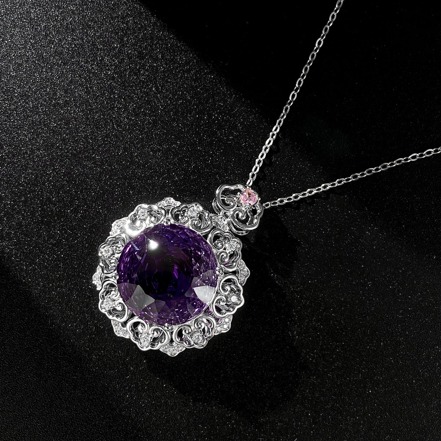 Luxurious S925 Silver Set Natural Amethyst Pendant Female Vintage Pattern Senior Jewelry Quality Sweater Chain