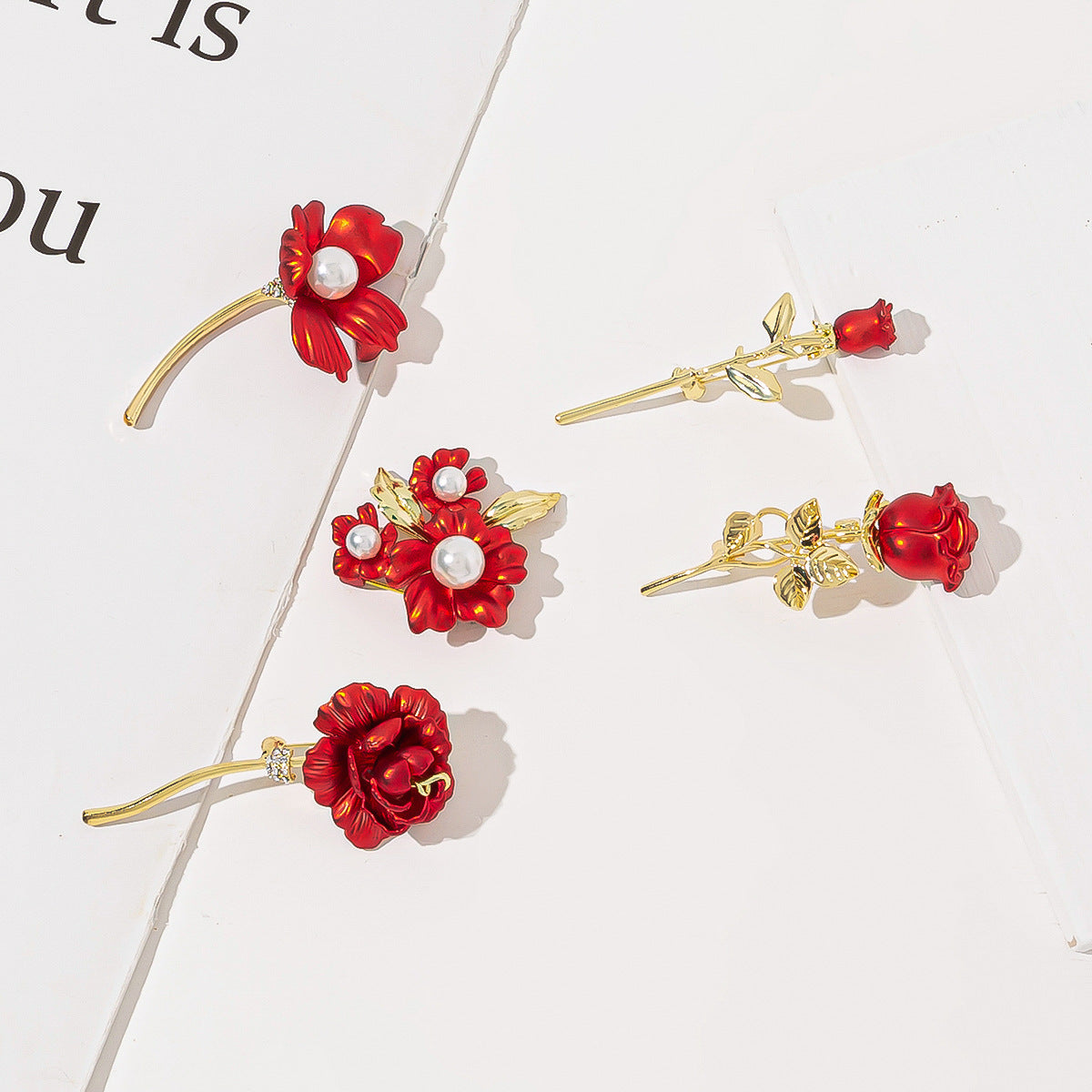 Women's Exquisite Red Rose Shape Brooch