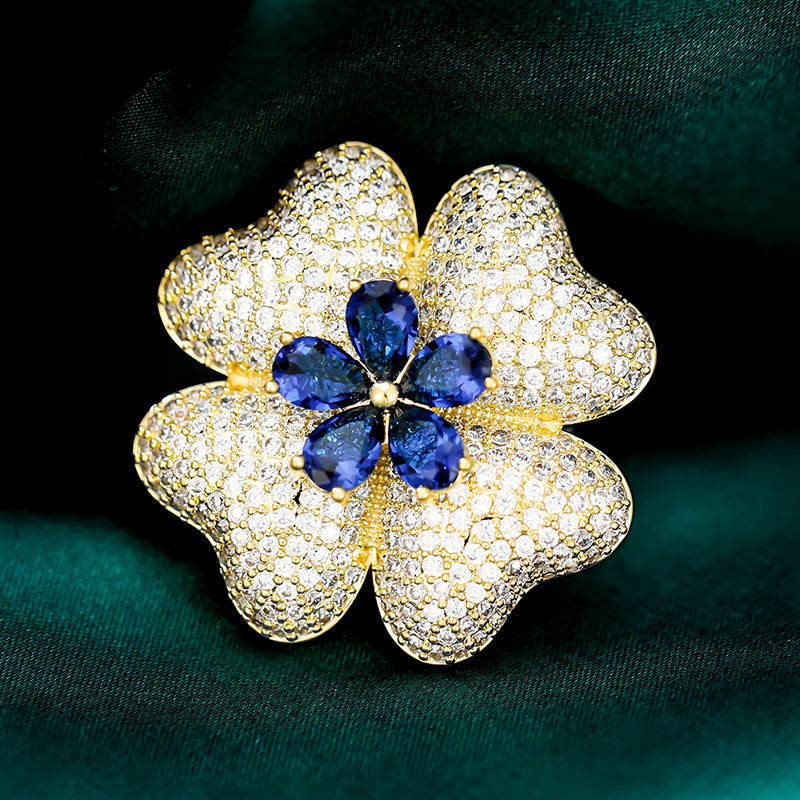 Creative Fashion All-match Four-leaf Clover Brooch