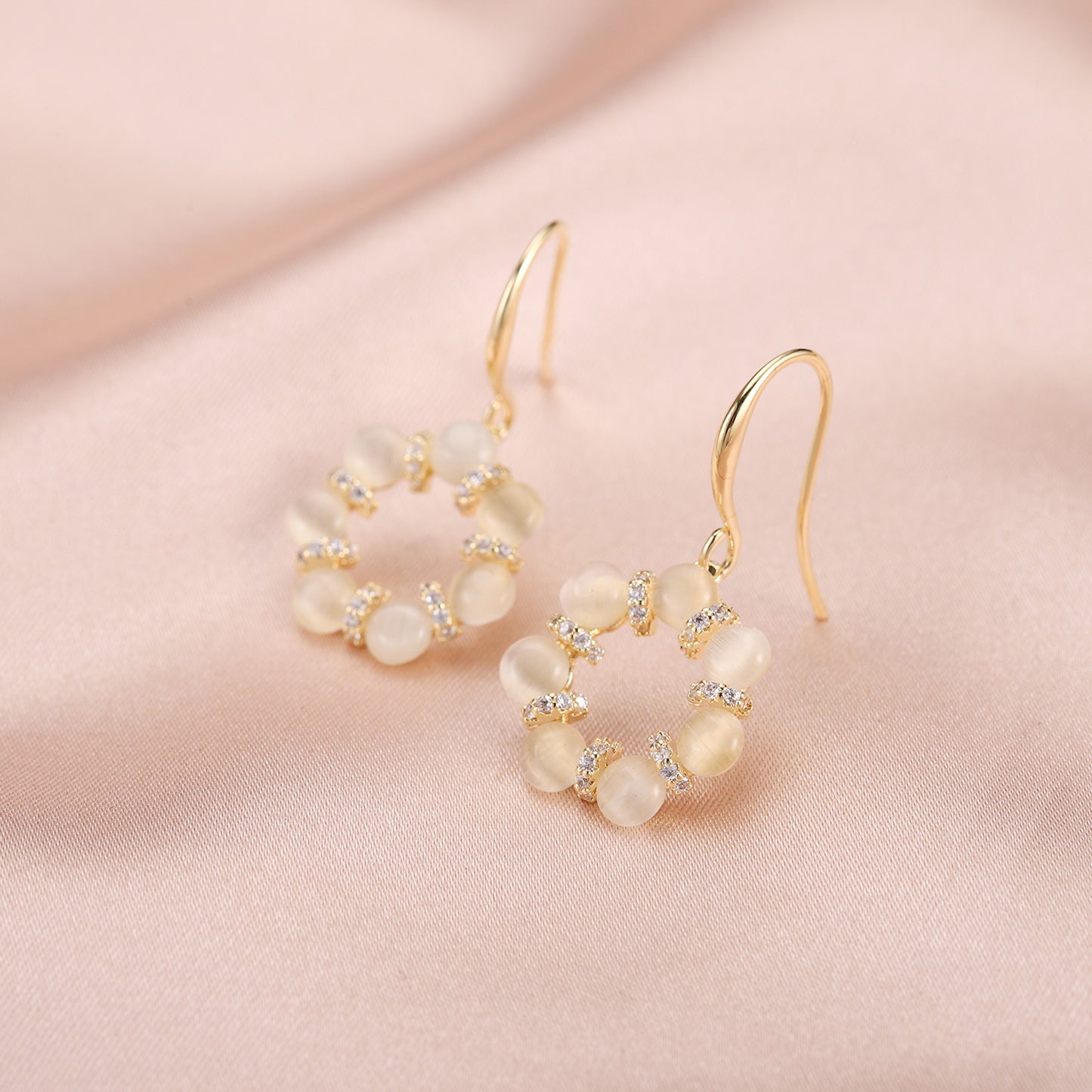 Fashionable High-end Earrings