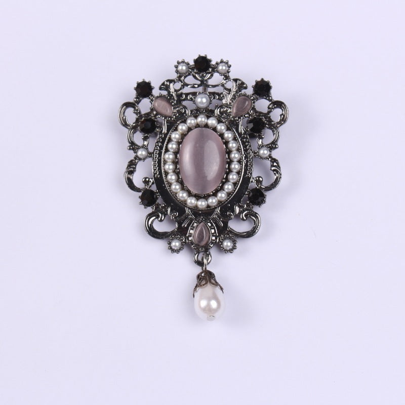 Court Retro Baroque Style Coat Brooch