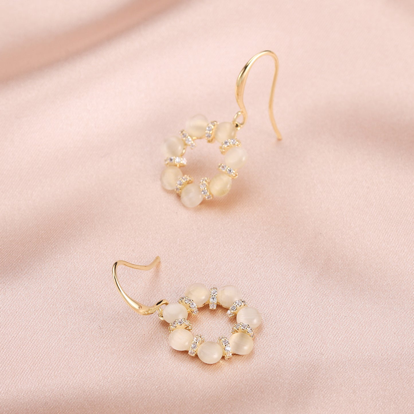 Fashionable High-end Earrings