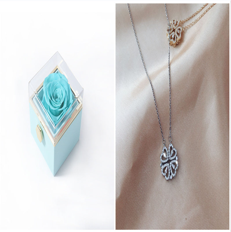 Magnetic Folding Heart-Shaped Four-Leaf Clover Pendant Necklace