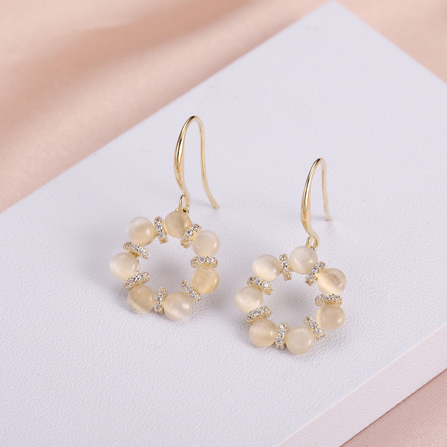 Fashionable High-end Earrings