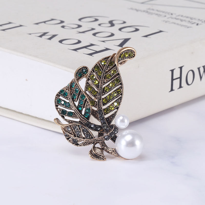 Fashion Retro Creative Rhinestone Pearl Leaf Brooch All-matching Graceful Pin Accessories