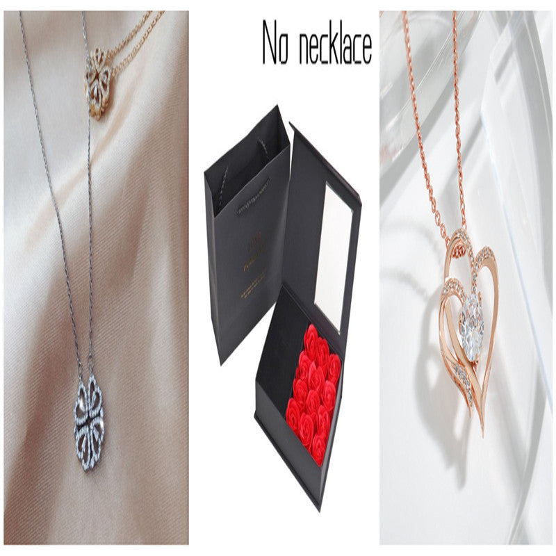 Magnetic Folding Heart-Shaped Four-Leaf Clover Pendant Necklace