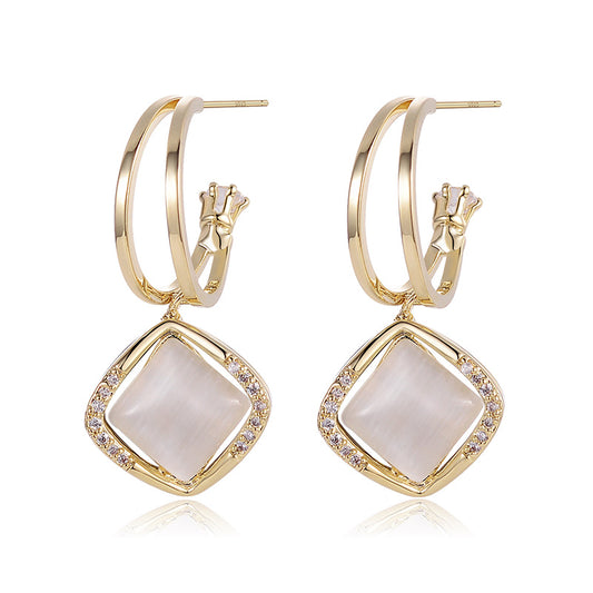 Fashionable High-end Earrings